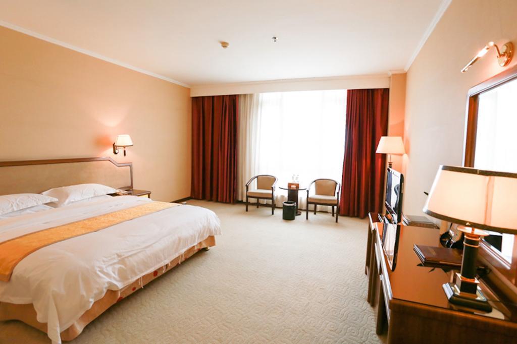 Habour Plaza Hotel Чаоджу Стая снимка